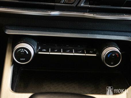 Geely, Coolray, 1500, 177, бензин, внедорожник, робот, передний привод, среднее состояние, левый, серебряный, 1 419 000 ₽