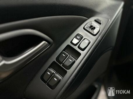 Hyundai, ix35, 2000, 150, бензин, внедорожник, автомат, полный привод, среднее состояние, левый, коричневый, 1 200 000 ₽